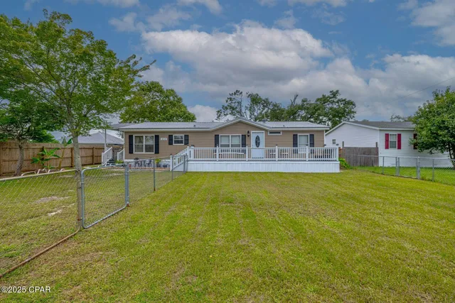 $209,900 | 230 Viola Avenue, Panama City, FL 32404