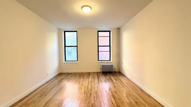 $3,500 | 1574 3rd Avenue, Unit 3S | Upper East Side