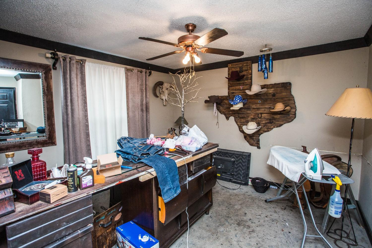 3906 Avenue R Lubbock, TX 79412 - Photo 16 of 23 Photo 16