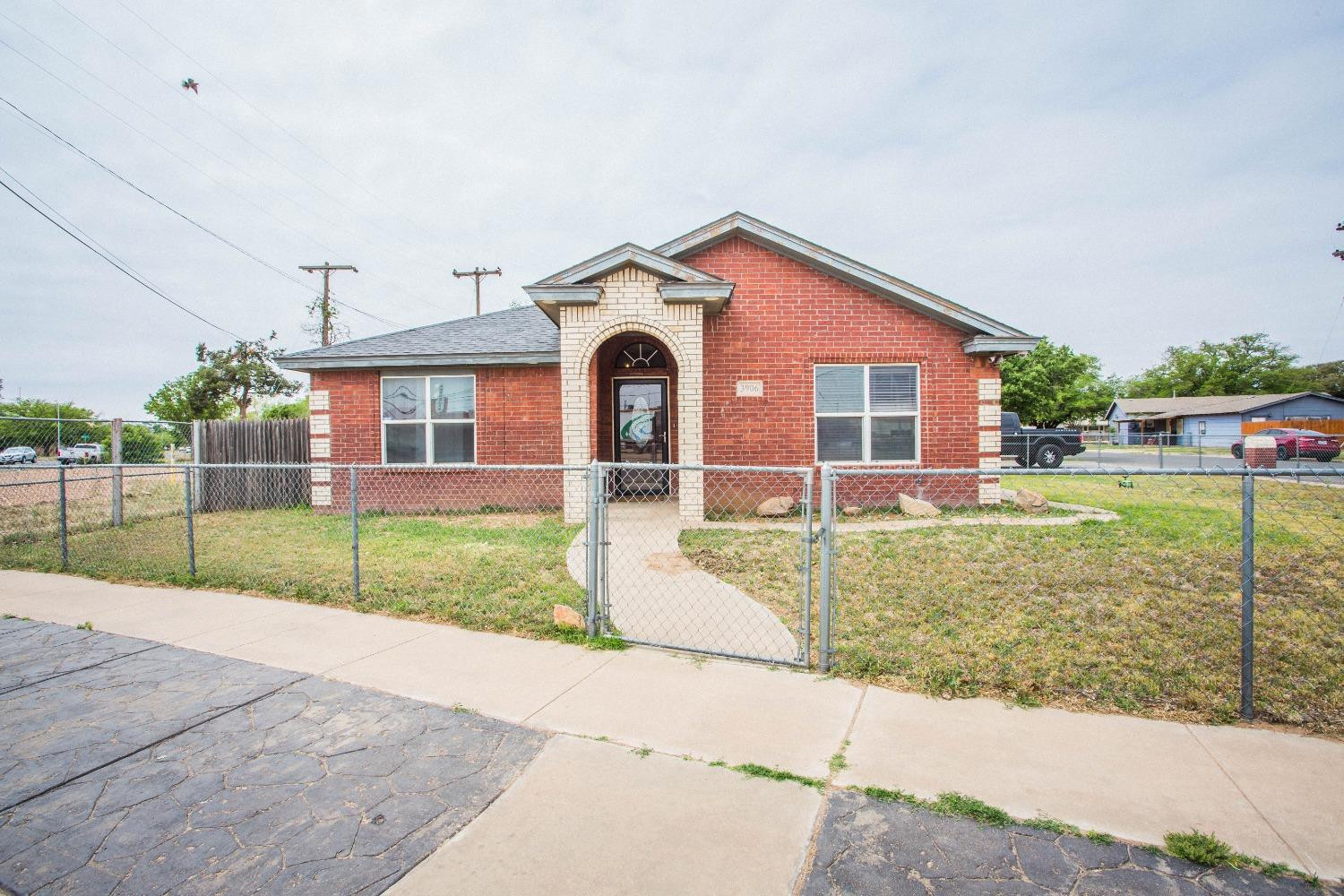 3906 Avenue R Lubbock, TX 79412 - Photo 2 of 23 Photo 2