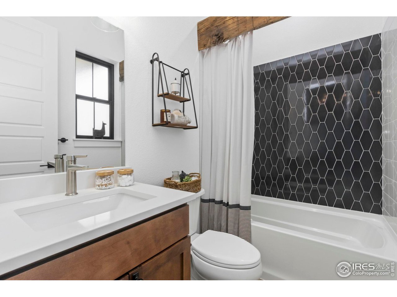 1907 Spring Bloom Drive Windsor, CO 80550 - Photo 23 of 49 Adjoining Bathroom 3