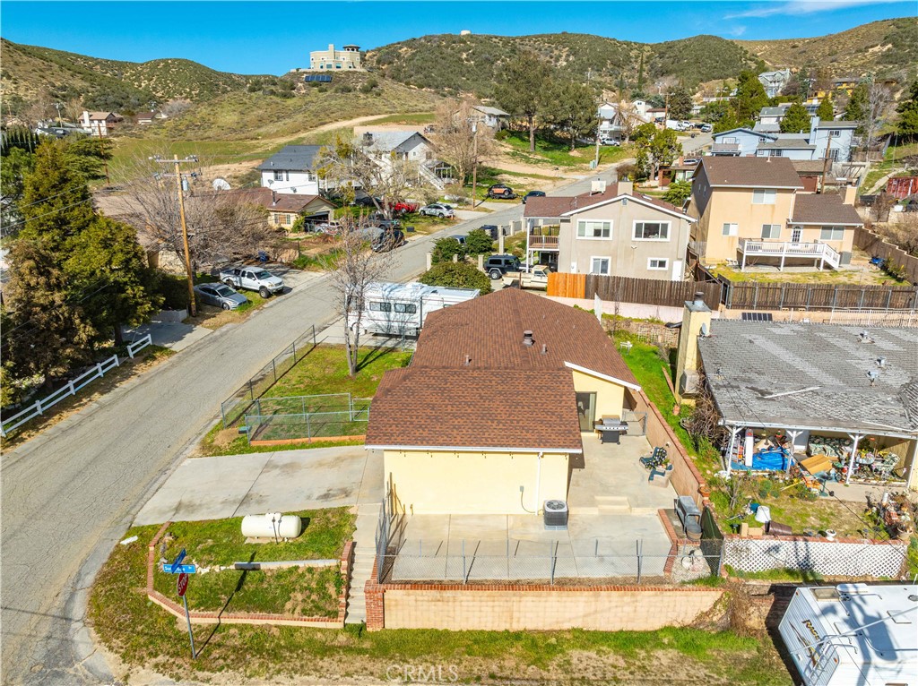 43230 Lookabout Road Lake Hughes, CA 93532 - Photo 30 of 40 a view of a city