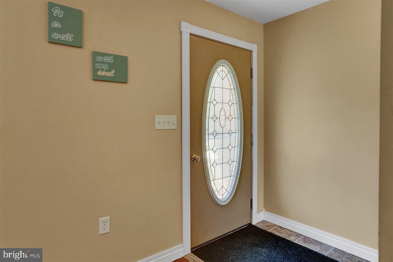 2627 Walnut Bottom Road Carlisle, PA 17015 - Photo 4 of 24 Gallery Image 4