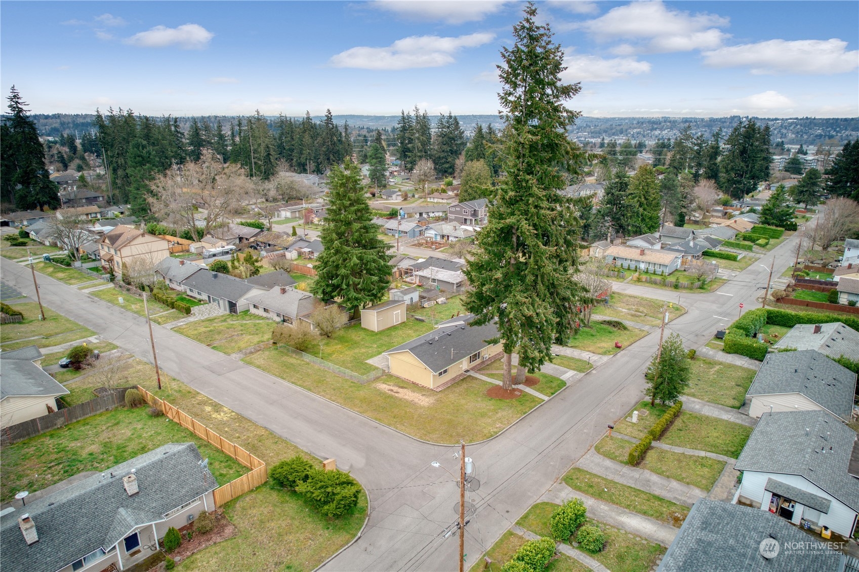 3513 Northeast 9th Street Renton, WA 98056 - Photo 38 of 40 a view of a city