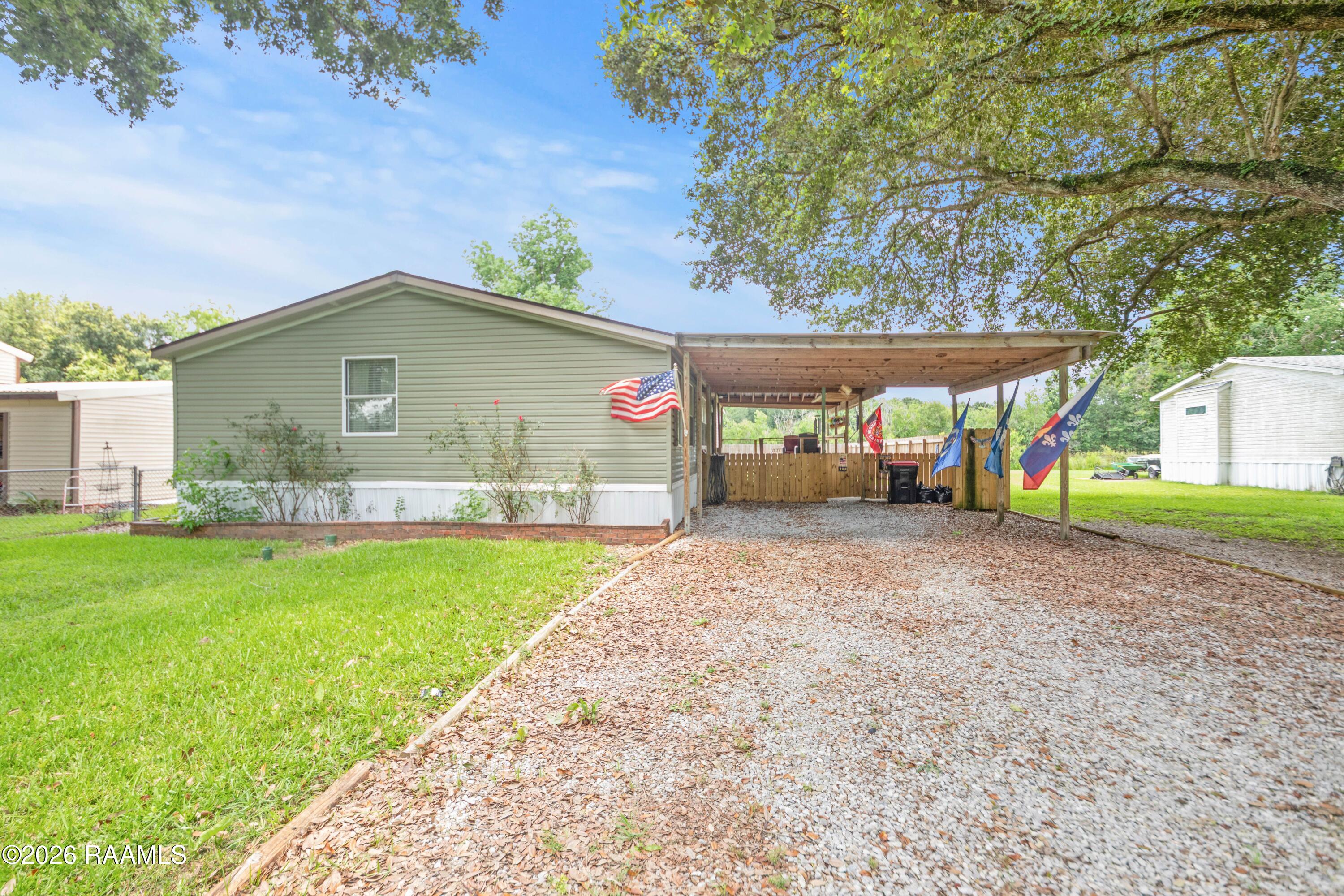 707 Roger Road, Unit A Scott, LA 70583 - Photo 3 of 30