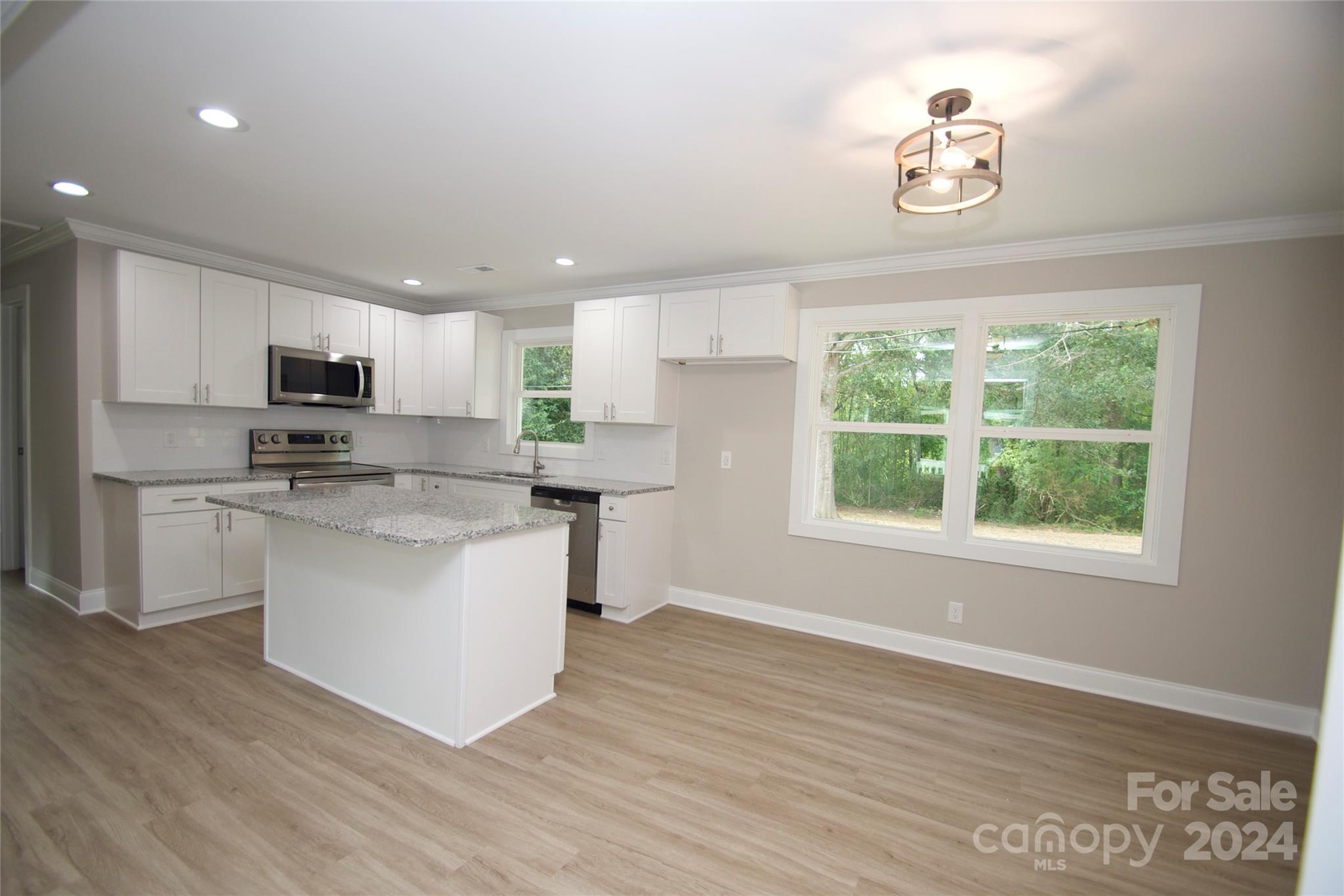 406 Connor Street Lancaster, SC 29720 - Photo 3 of 18 Gallery Image 3