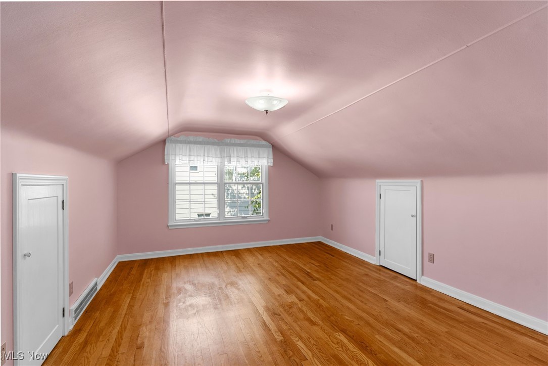 1667 Richmond Road Cleveland, OH 44124 - Photo 26 of 42