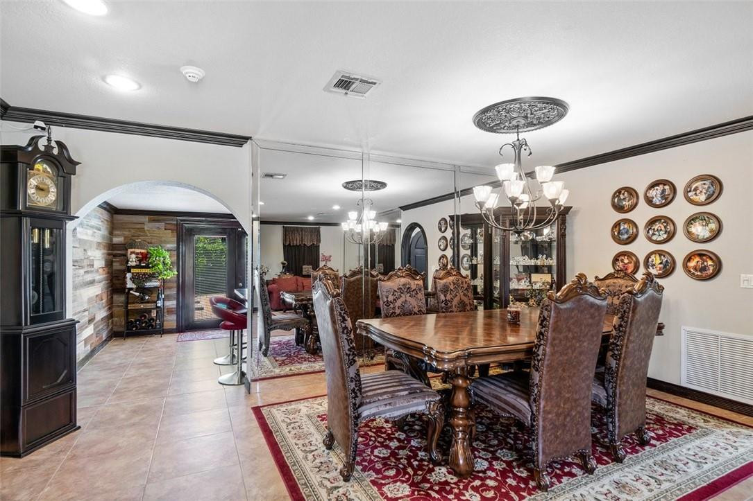 9732 Southwest 1st Place Boca Raton, FL 33428 - Photo 11 of 28 Dining room just off the kitchen