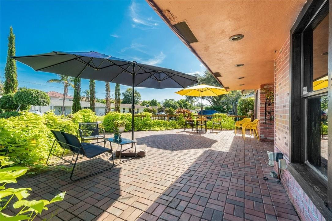 9732 Southwest 1st Place Boca Raton, FL 33428 - Photo 2 of 28 Photo 2