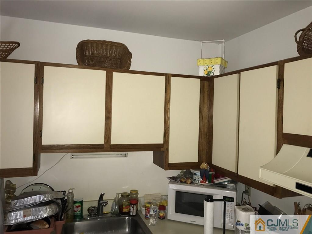91 Renaissance Lane, Unit 58 New Brunswick, NJ 08901 - Photo 4 of 6 Gallery Image 4