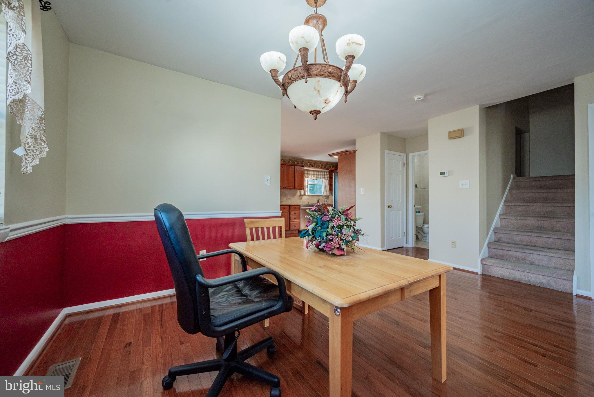 121 Chadd Road Newark, DE 19711 - Photo 9 of 36 Dining Area