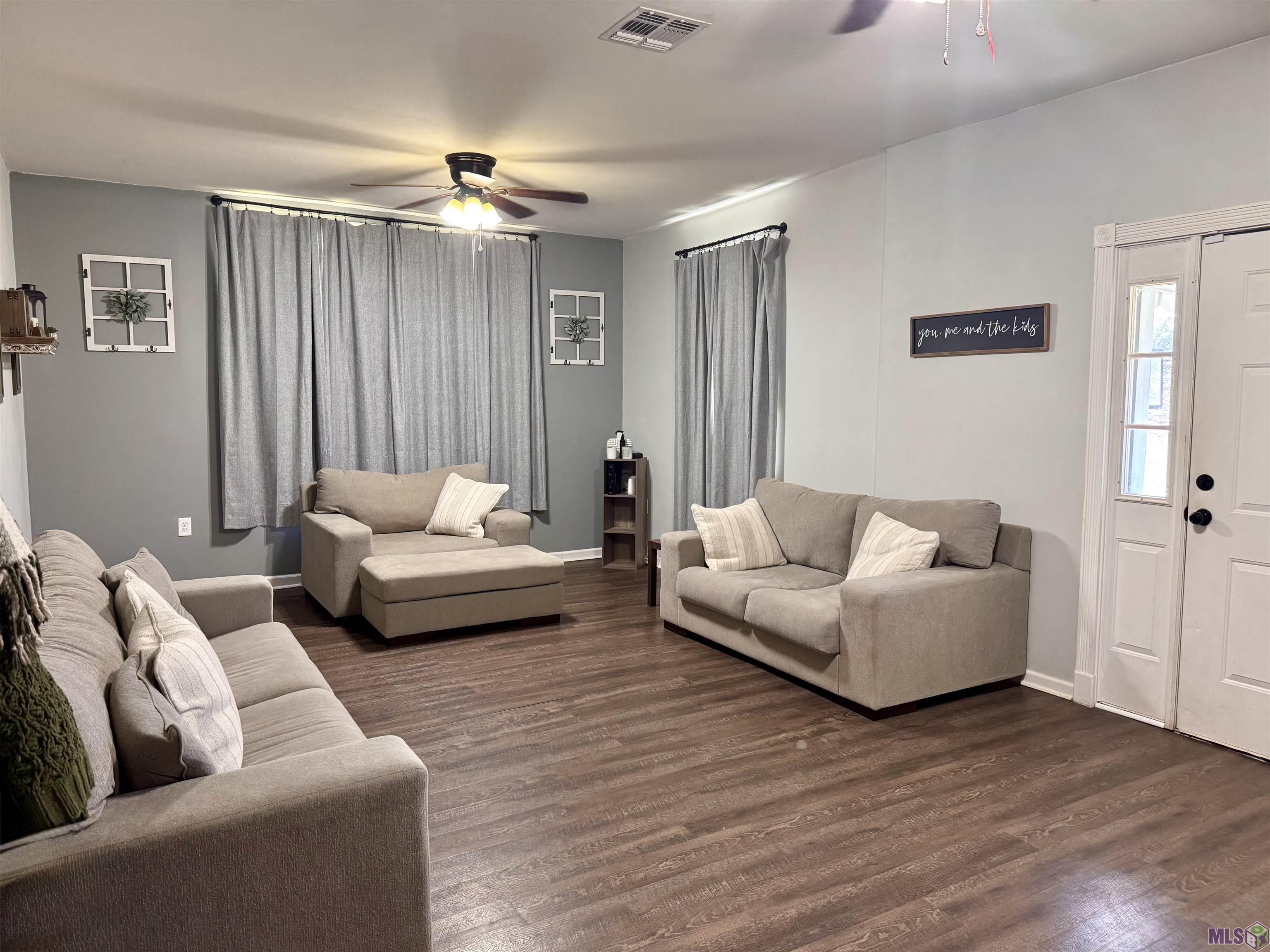 588 Pacific Street Berwick, LA 70342 - Photo 3 of 19