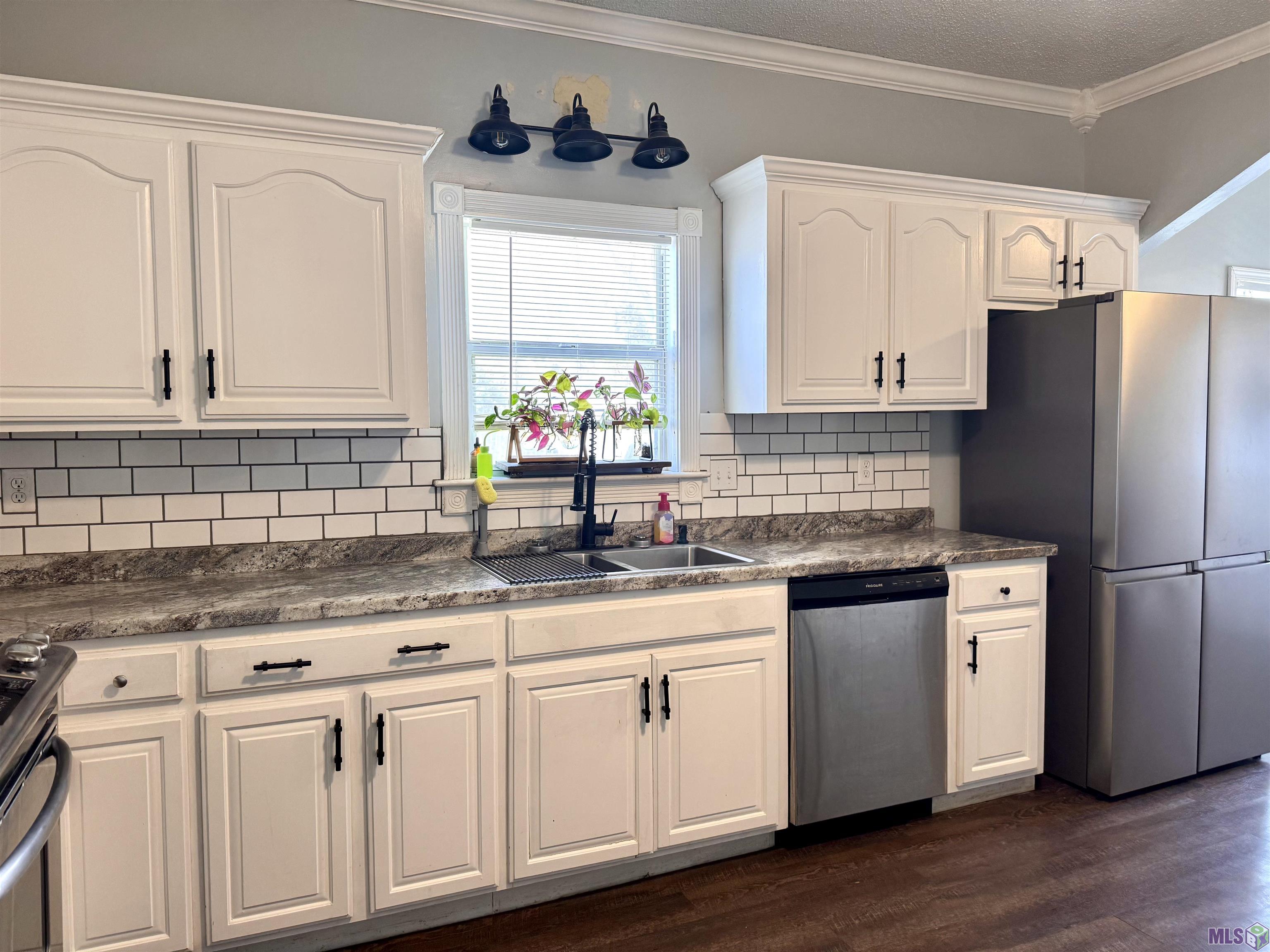 588 Pacific Street Berwick, LA 70342 - Photo 5 of 19