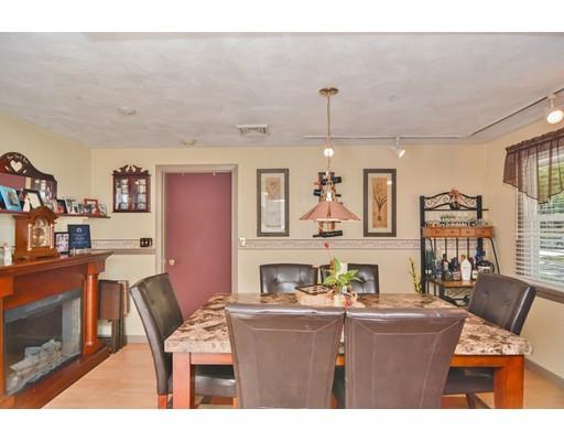 17 Ruthellen Road Chelmsford, MA 01824 - Photo 15 of 42 a living room with furniture and a window