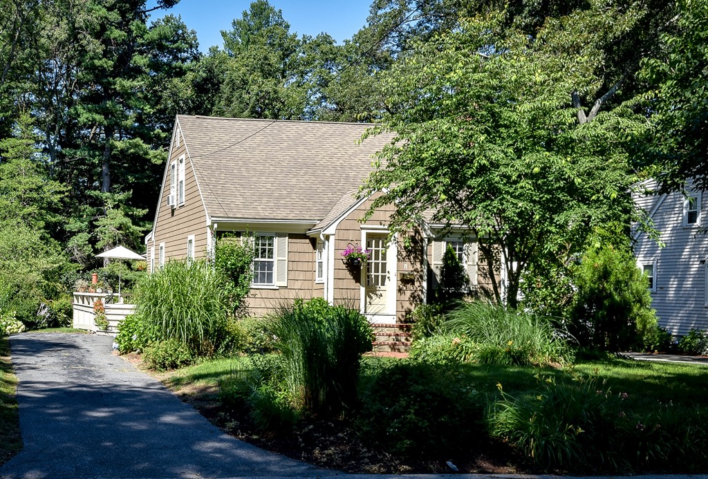 71 Higgins Road Framingham, MA 01701 - Photo 1 of 29 Gallery Image 1