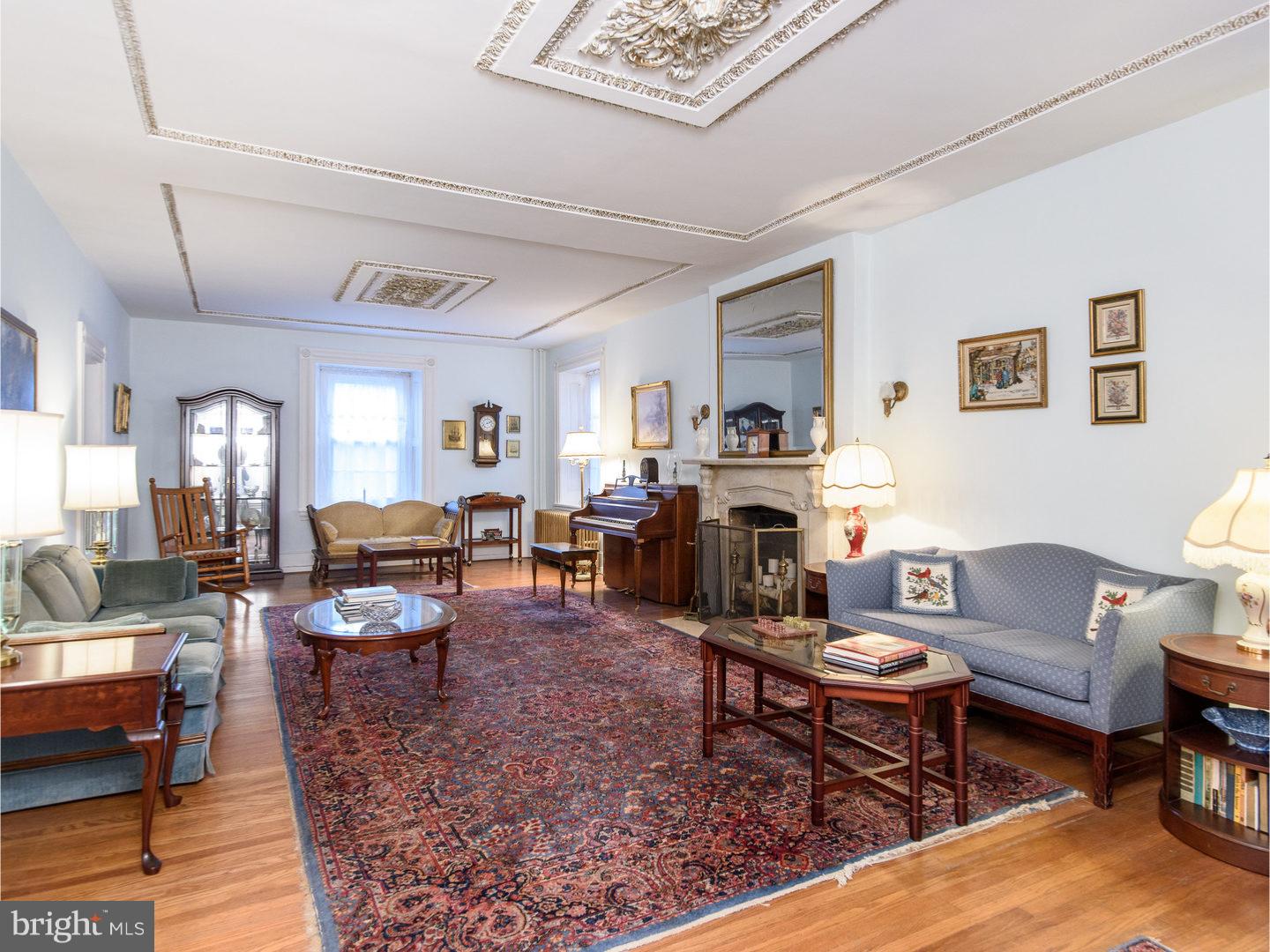 307 Oxford Road Havertown, PA 19083 - Photo 2 of 25