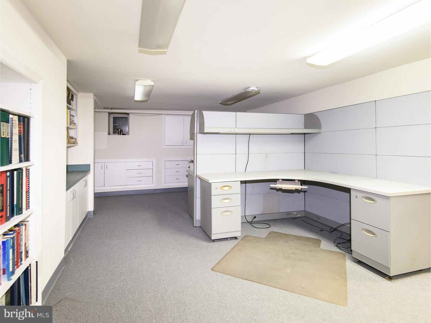 307 Oxford Road Havertown, PA 19083 - Photo 13 of 25