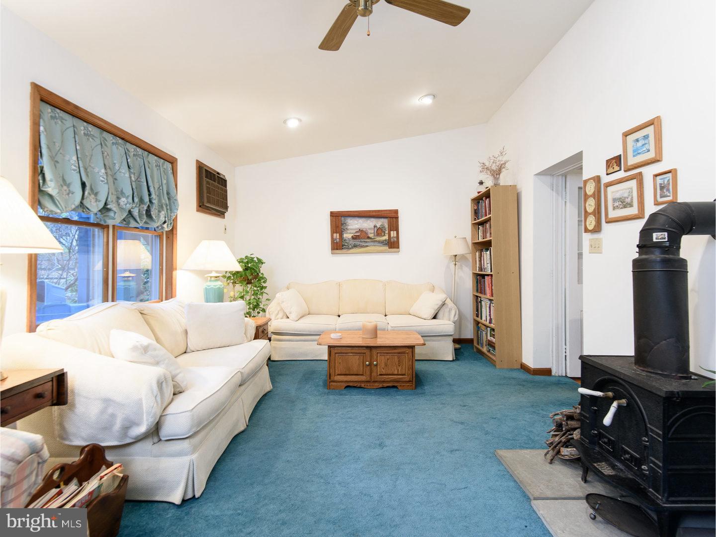 307 Oxford Road Havertown, PA 19083 - Photo 9 of 25