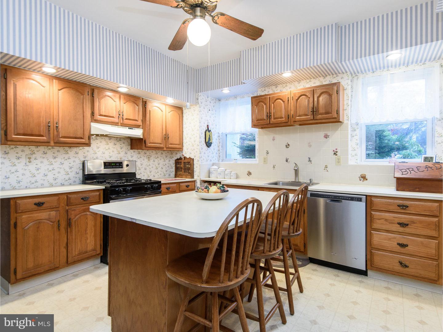 307 Oxford Road Havertown, PA 19083 - Photo 10 of 25