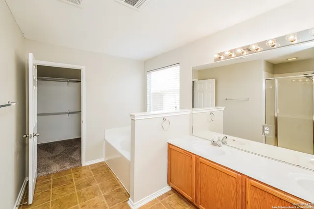 $1,760 | 1632 Mountain Brook, Schertz, TX 78154