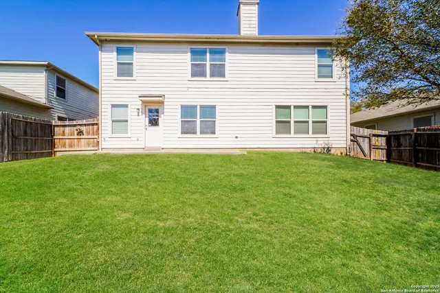 $1,760 | 1632 Mountain Brook, Schertz, TX 78154