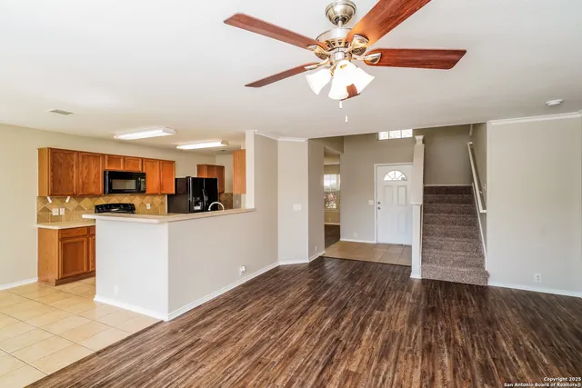 $1,760 | 1632 Mountain Brook, Schertz, TX 78154