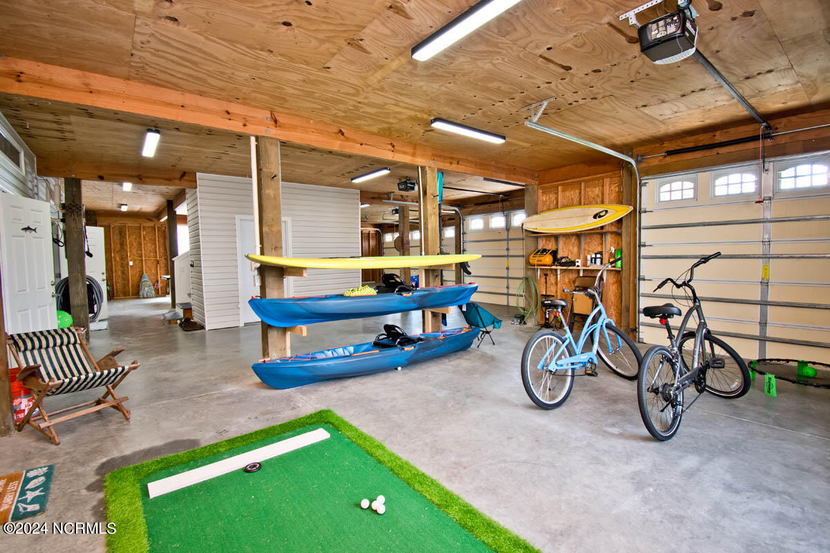 116 Pearl Drive Beaufort, NC 28516 - Photo 43 of 67 Garage