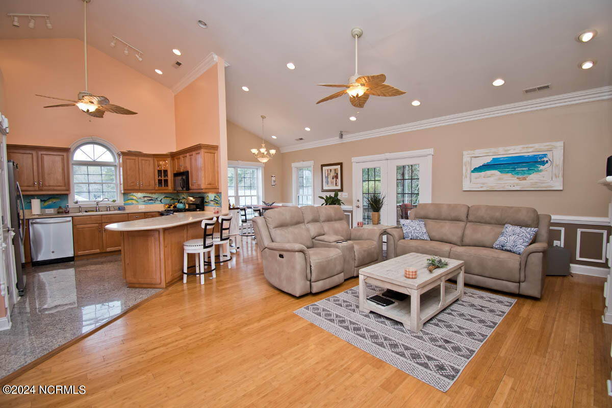 116 Pearl Drive Beaufort, NC 28516 - Photo 5 of 67 to Kitchen