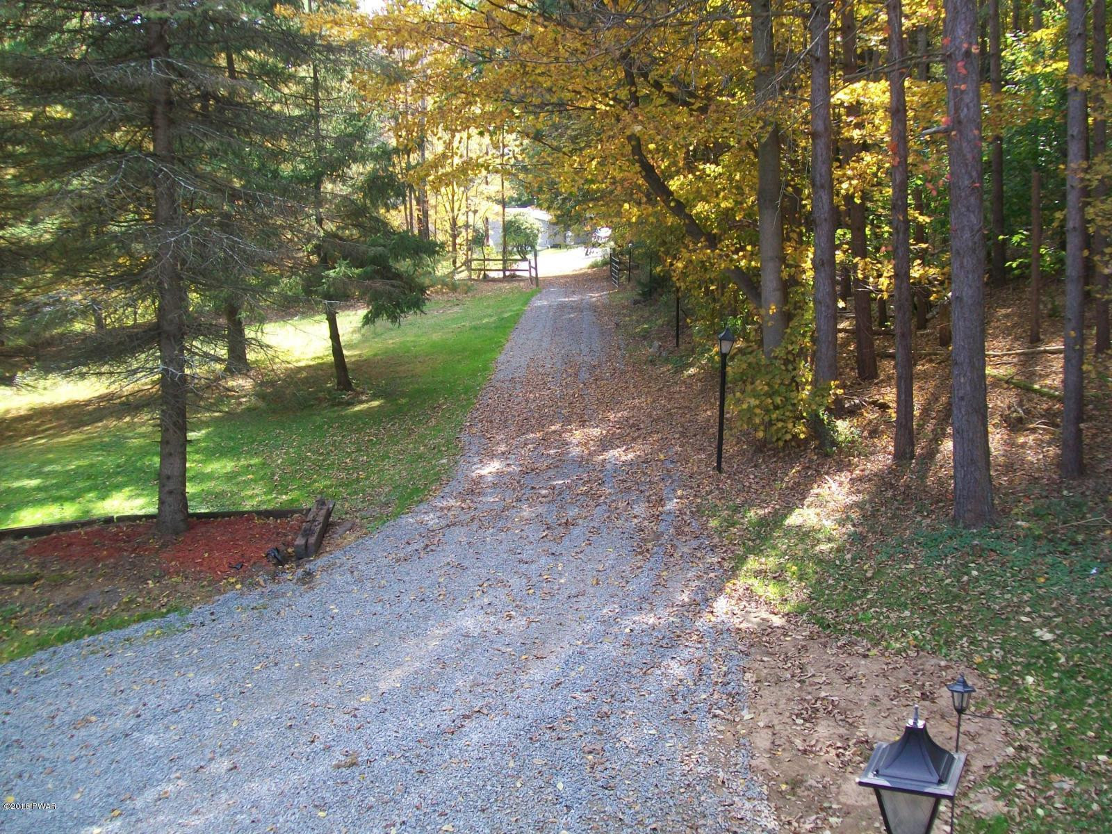 563 Huckleberry Road Newfoundland, PA 18445 - Photo 16 of 16