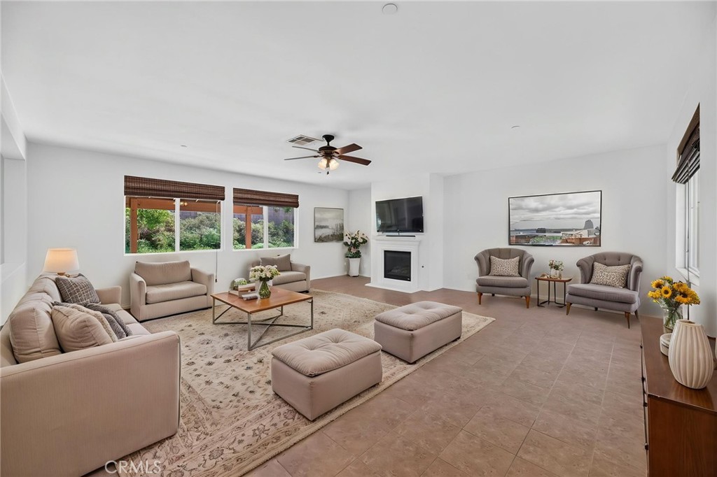 34892 Armstrong Road Winchester, CA 92596 - Photo 7 of 49 Virtually Staged