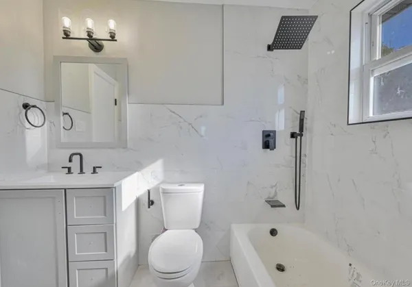 $3,300 | 137-22 Bedell Street | Rochdale
