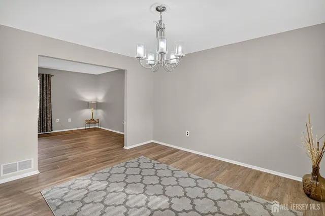 $719,999 | 8 Wright Court, East Brunswick, NJ 08816