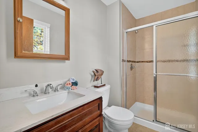 $719,999 | 8 Wright Court, East Brunswick, NJ 08816