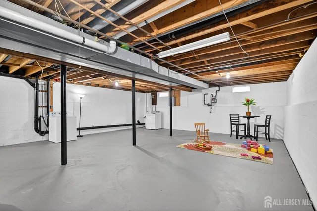 $719,999 | 8 Wright Court, East Brunswick, NJ 08816