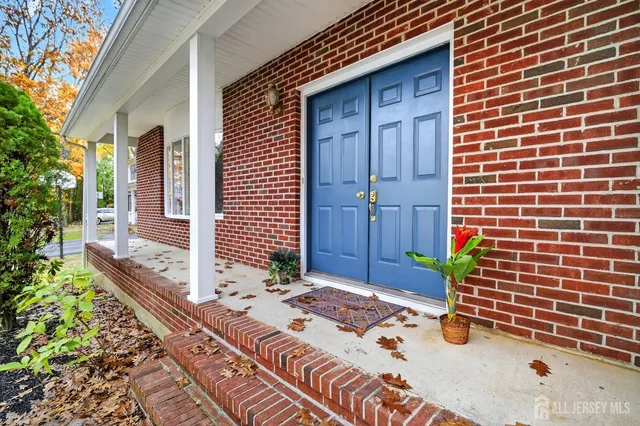 $719,999 | 8 Wright Court, East Brunswick, NJ 08816