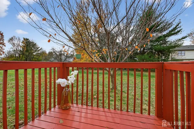 $719,999 | 8 Wright Court, East Brunswick, NJ 08816