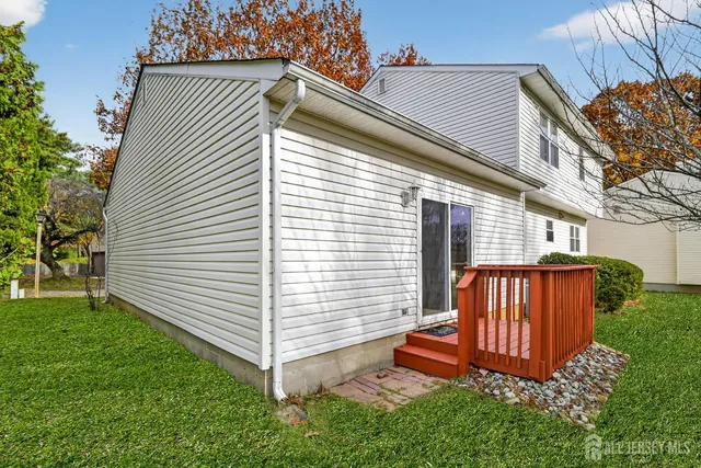 $719,999 | 8 Wright Court, East Brunswick, NJ 08816