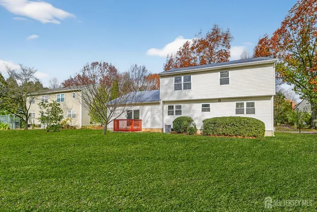 $719,999 | 8 Wright Court, East Brunswick, NJ 08816