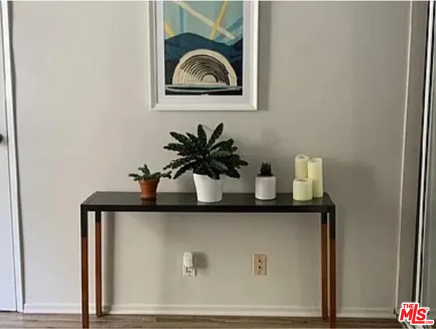 $3,795 | 1242 9th Court, Unit 2A, Santa Monica, CA 90401