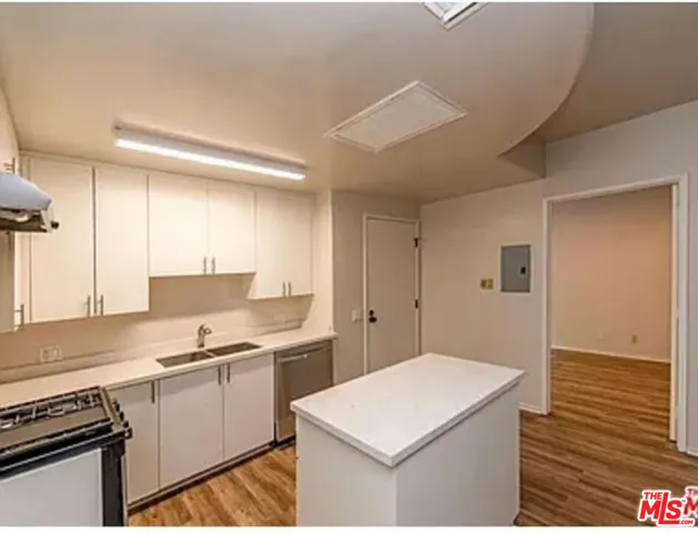 $3,795 | 1242 9th Court, Unit 2A, Santa Monica, CA 90401