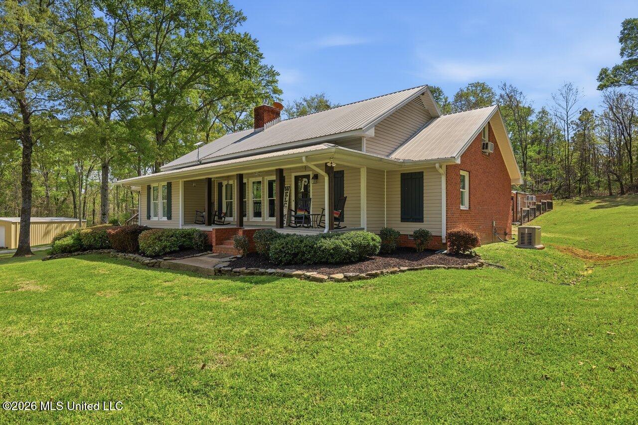1391 Carroll Drive Terry, MS 39170 - Photo 2 of 88 1391 Carroll Dr. Home Tours MS 2