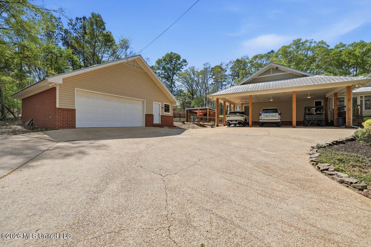 1391 Carroll Drive Terry, MS 39170 - Photo 46 of 88 1391 Carroll Dr. Home Tours MS 47