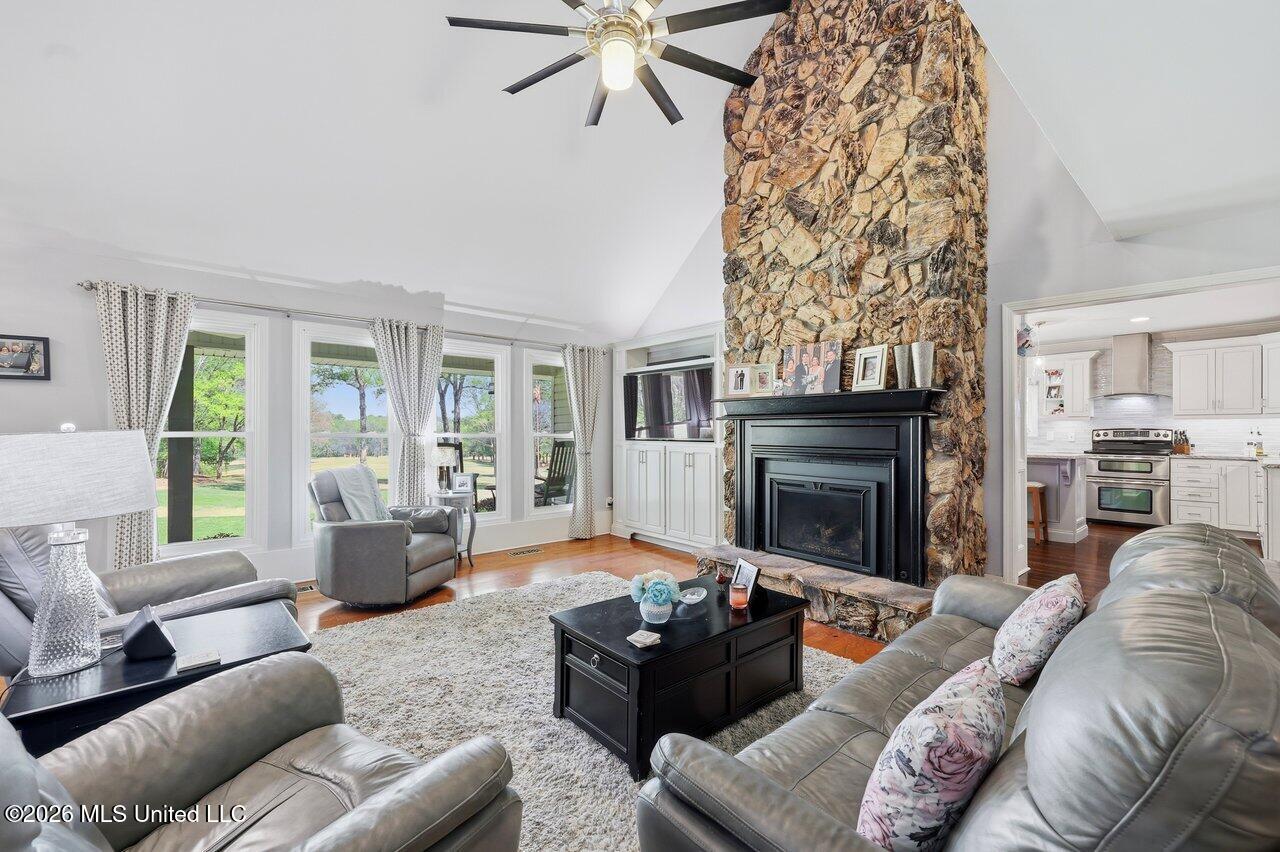 1391 Carroll Drive Terry, MS 39170 - Photo 10 of 88 1391 Carroll Dr. Home Tours MS 10