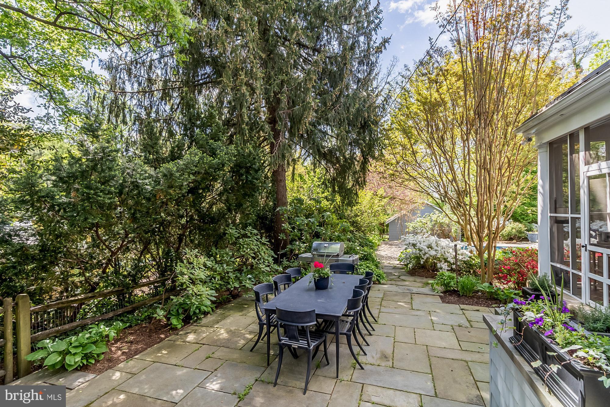 106 Edgevale Road Baltimore, MD 21210 - Photo 8 of 62