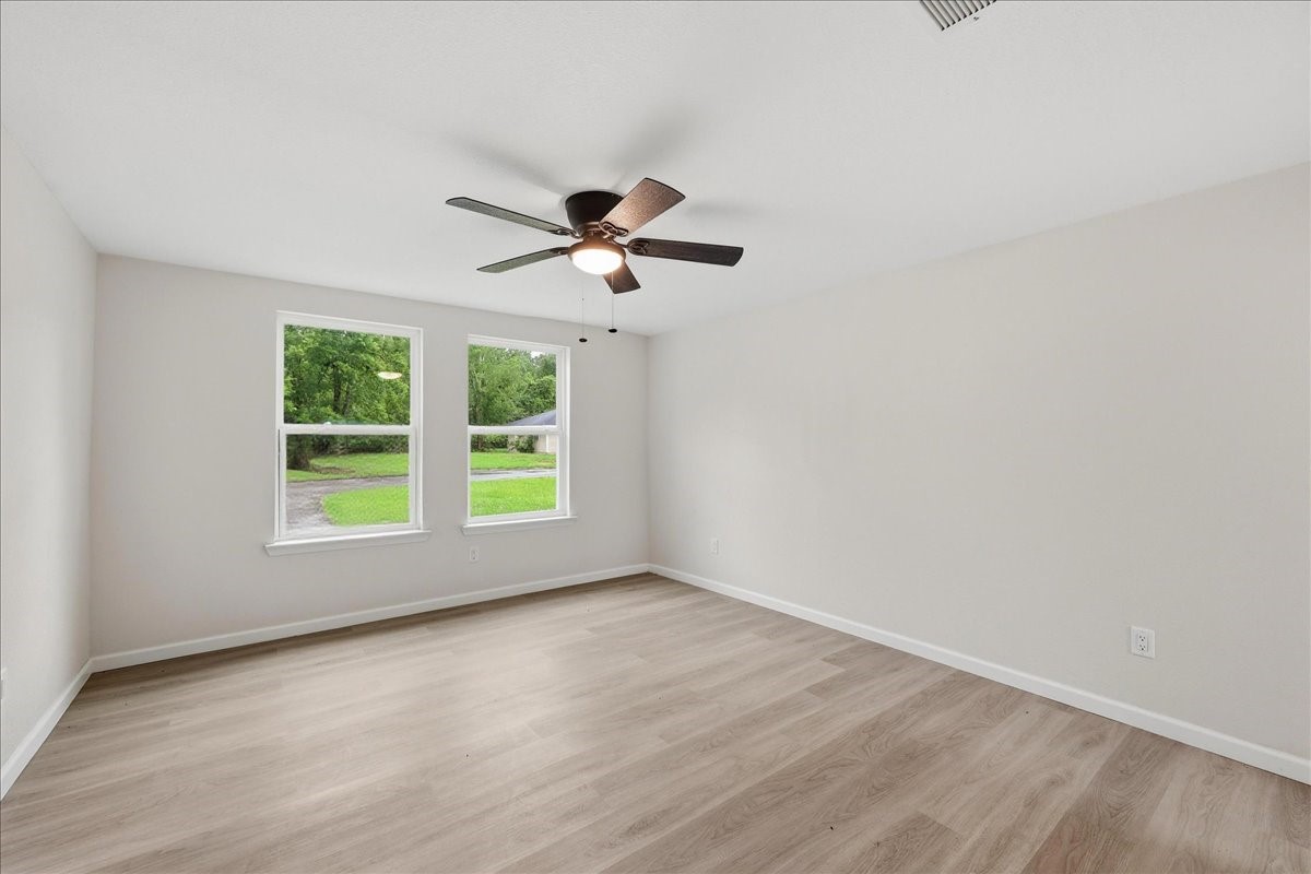 5260 Landry Lane Beaumont, TX 77708 - Photo 14 of 25 Ample primary bedroom