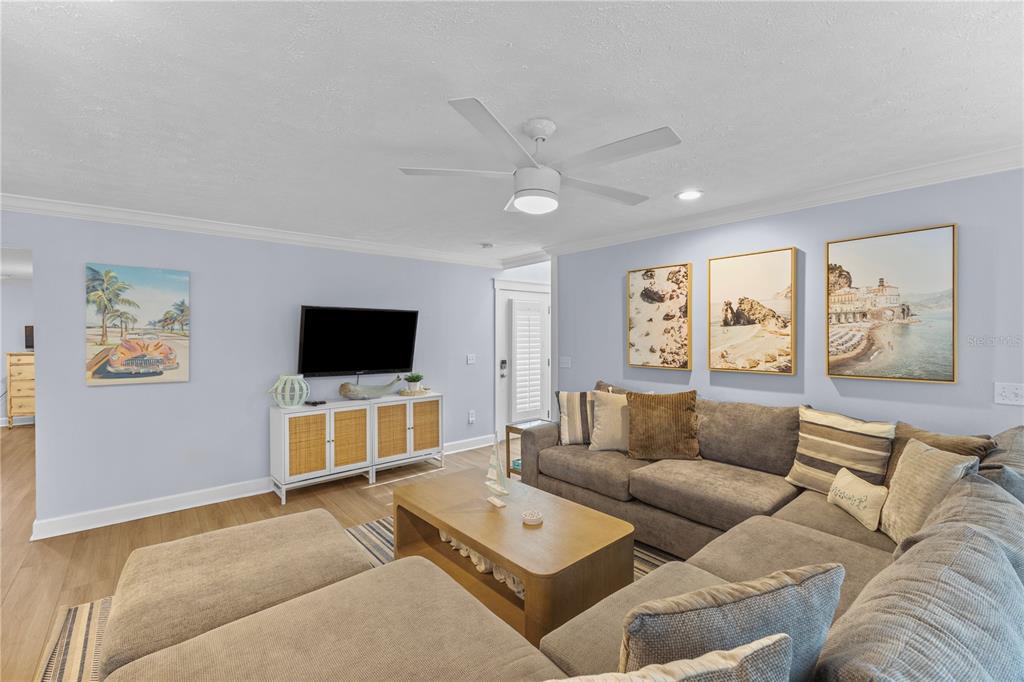 508 Spring Avenue Anna Maria, FL 34216 - Photo 7 of 40 Gallery Image 7