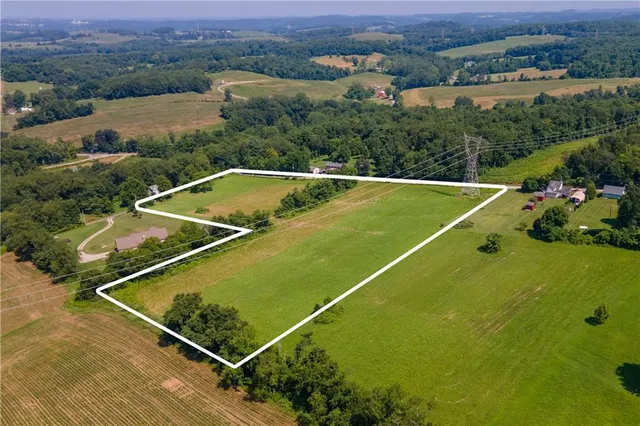 $119,900 | 118 Diamond Maldovan Road, Smithfield, PA 15478