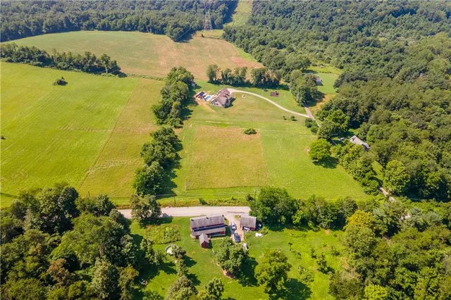 $119,900 | 118 Diamond Maldovan Road, Smithfield, PA 15478