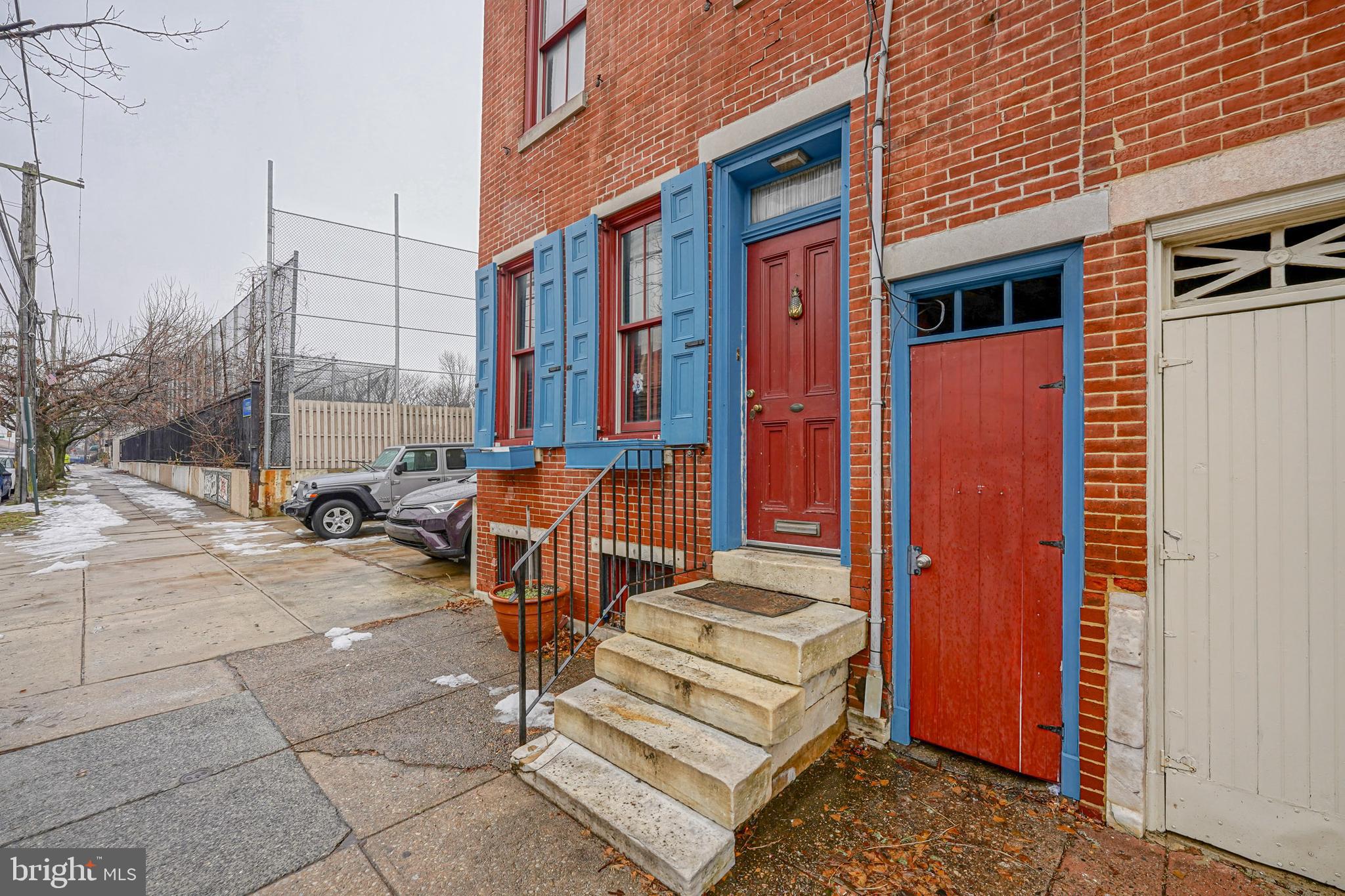 910 South Front Street Philadelphia, PA 19147 - Photo 2 of 41