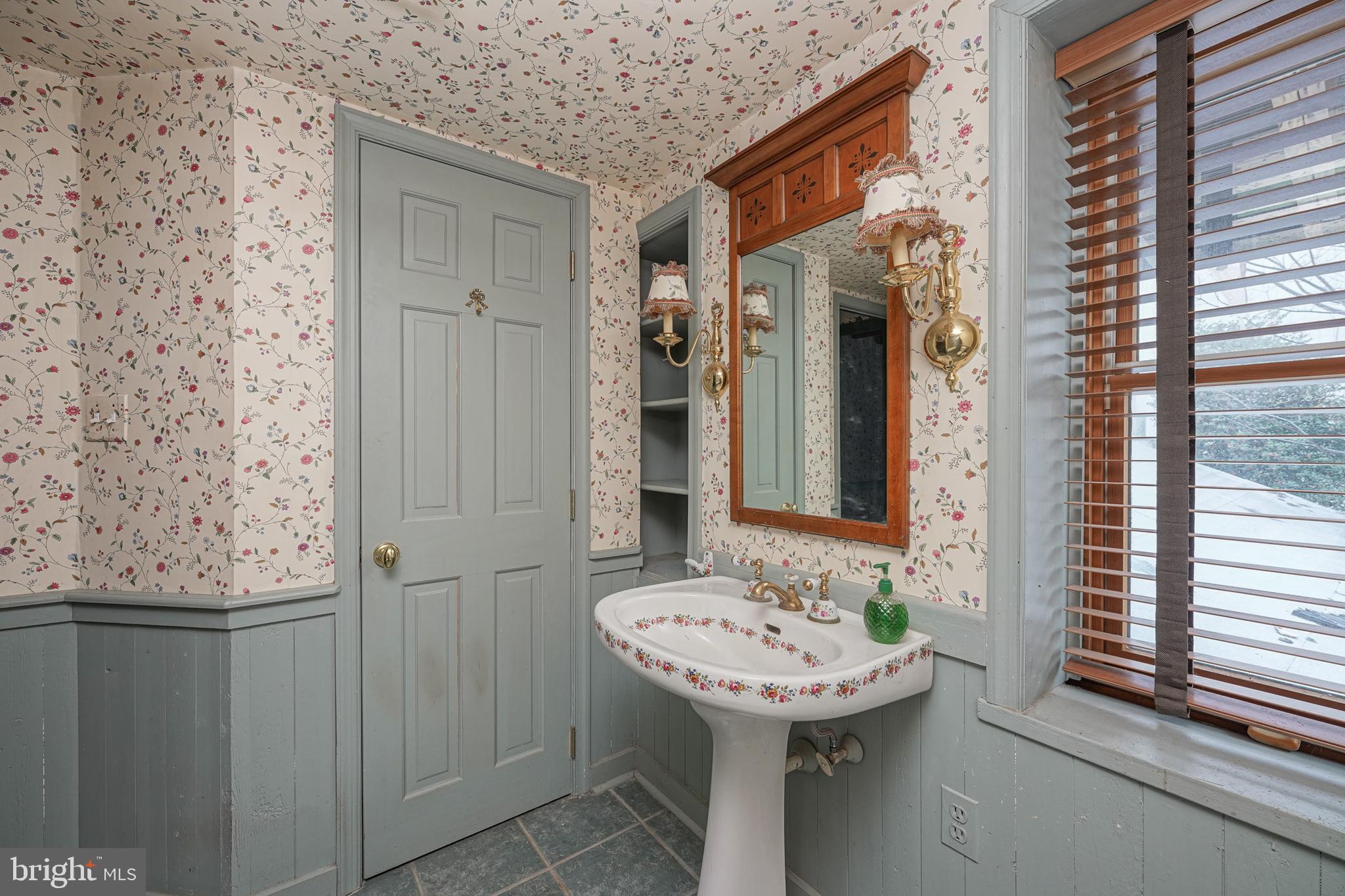 910 South Front Street Philadelphia, PA 19147 - Photo 32 of 41